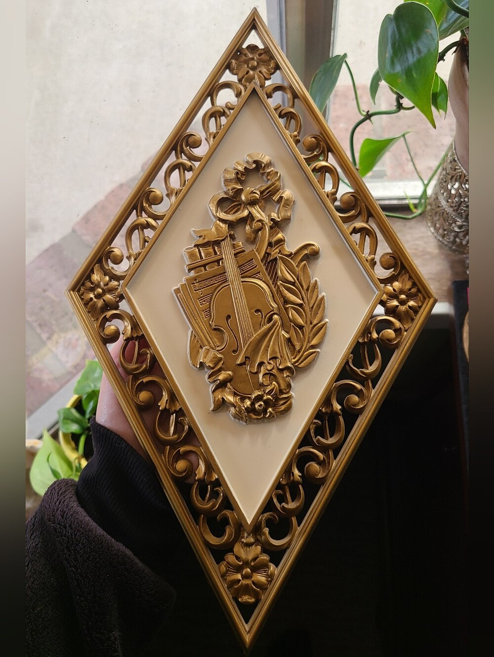 Vintage Syroco Ornate Gold Musical Art Violin Wall Decor Mid-Century Modern